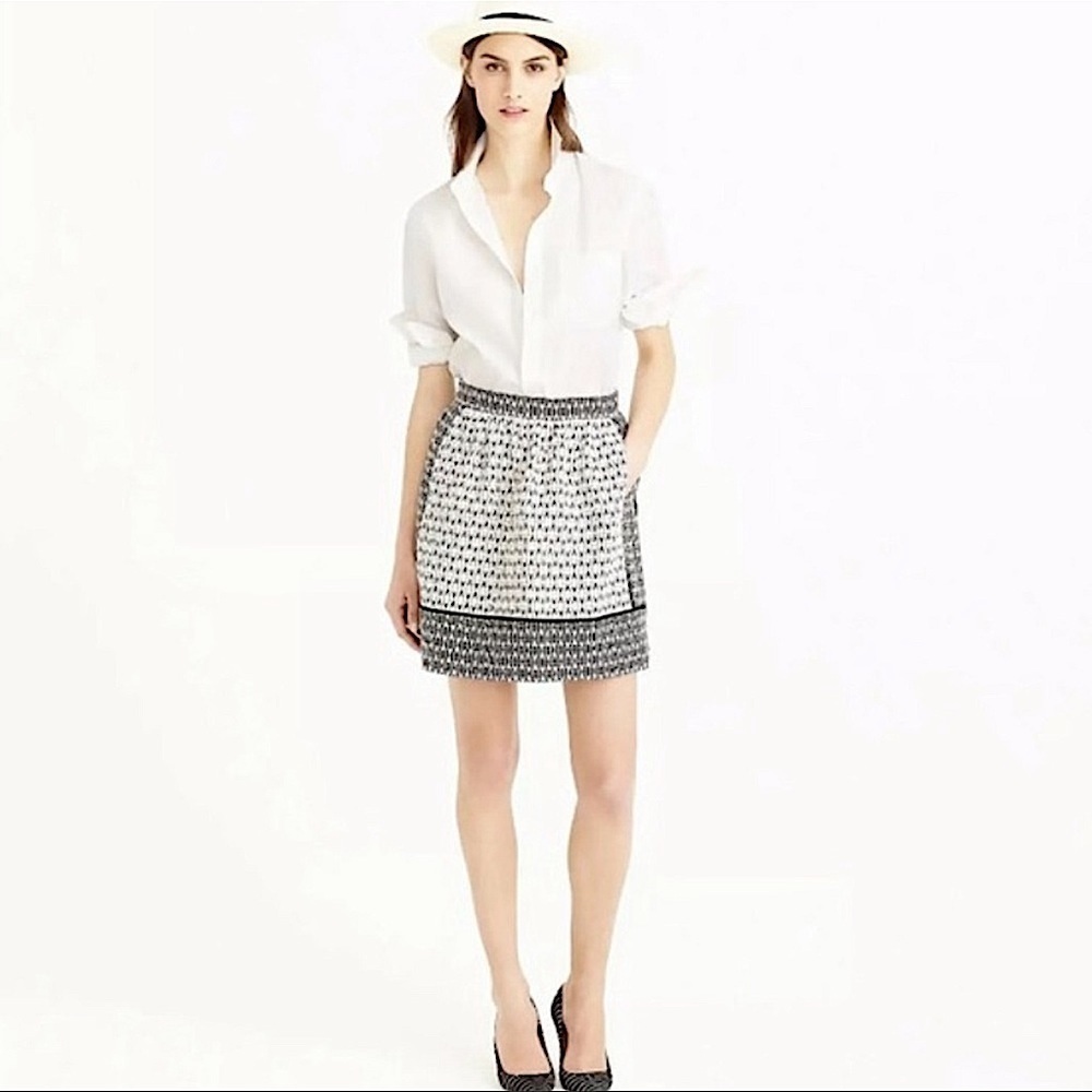 J Crew Black and Off White Jacquard Mini Skirt Size 4